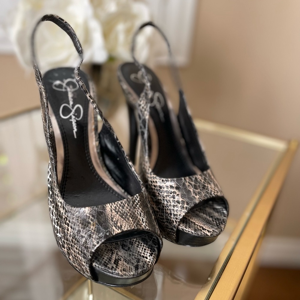 Jessica Simpson Snake 🐍 Print Platform Heel